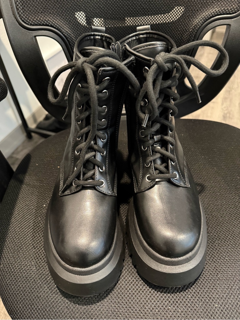 No Boundaries Black Lace-Up Platform Combat Boots Size 7.5W